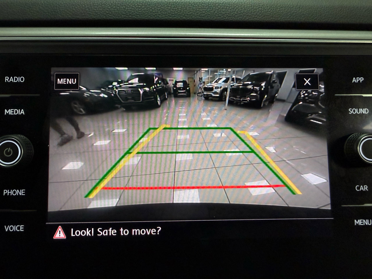 Used 2019 Volkswagen Atlas SE image 17