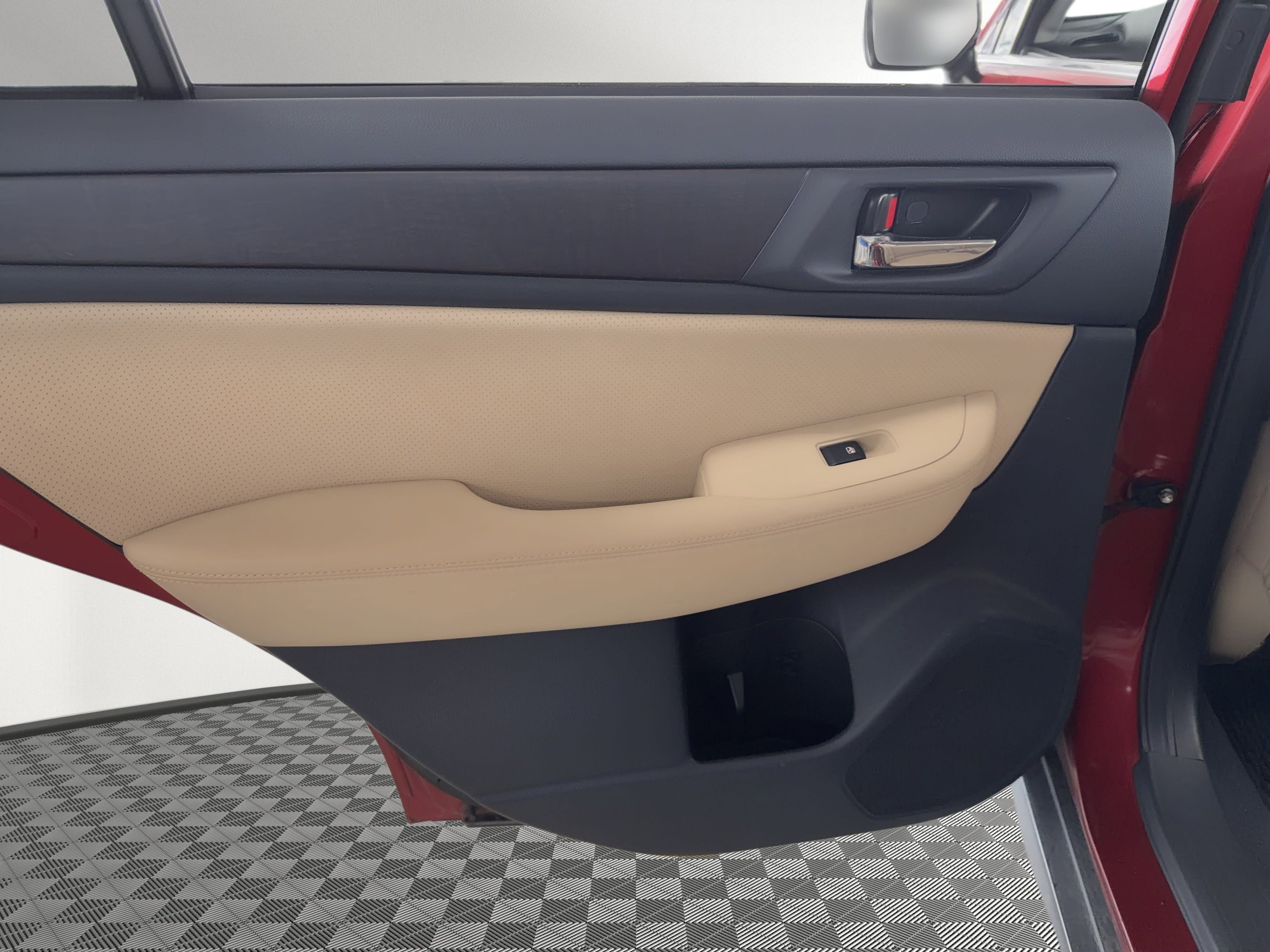 Used 2015 Subaru Outback 2.5i Limited image 17