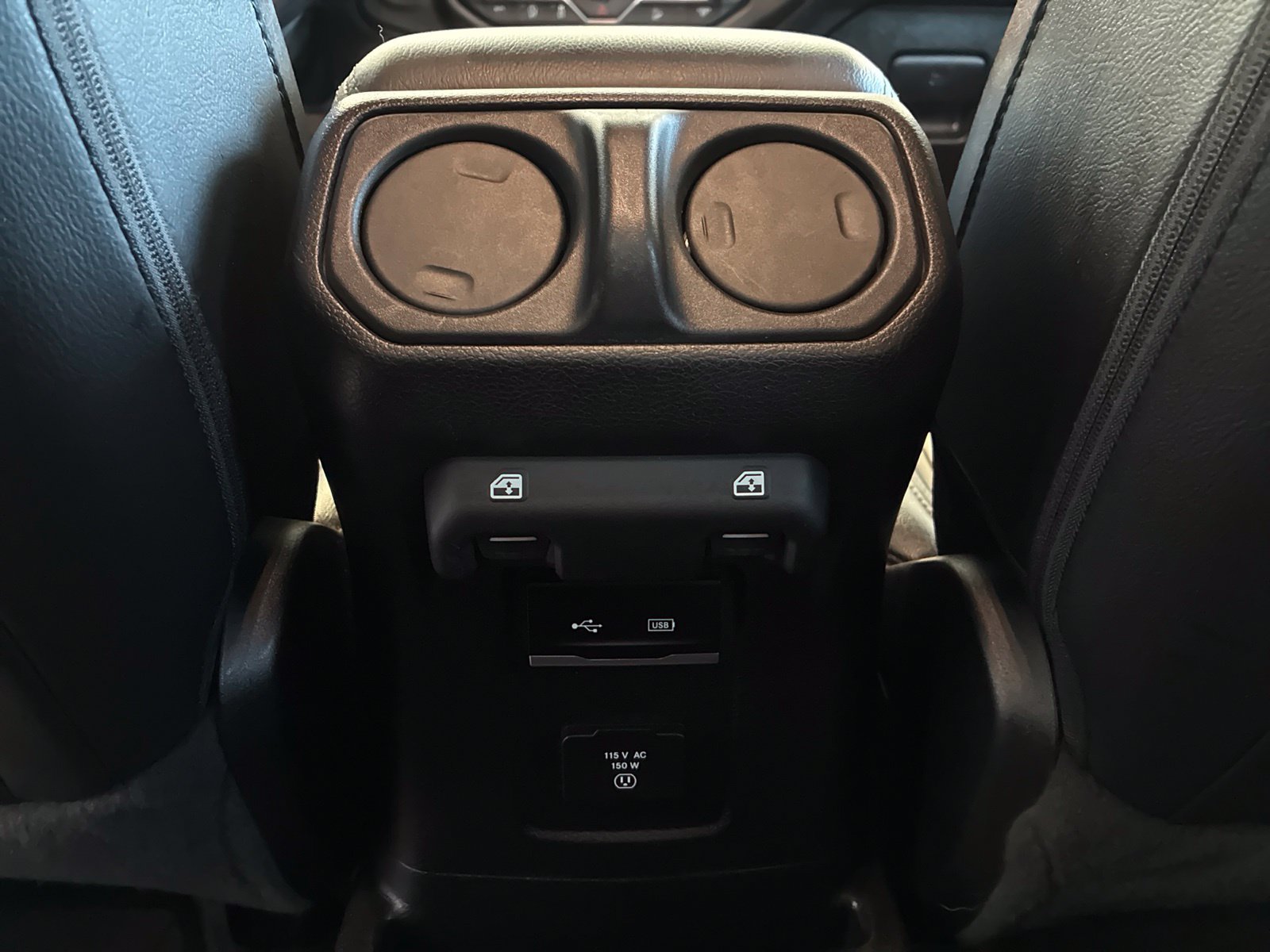 Used 2020 Jeep Wrangler Unlimited Sahara AWD/4WD image 15