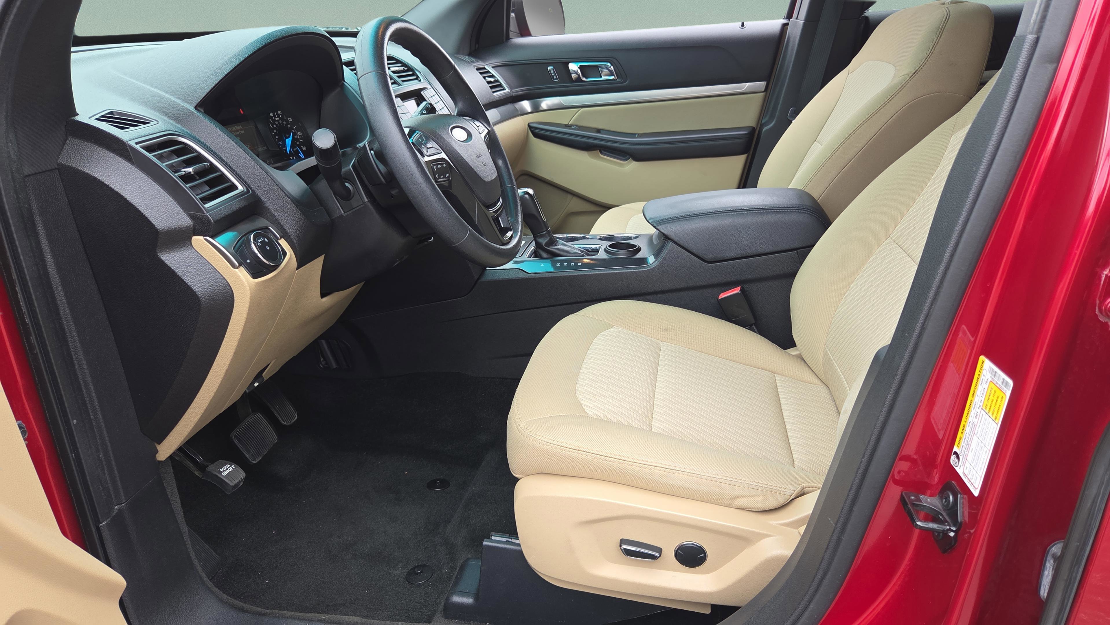 Used 2017 Ford Explorer FWD image 10