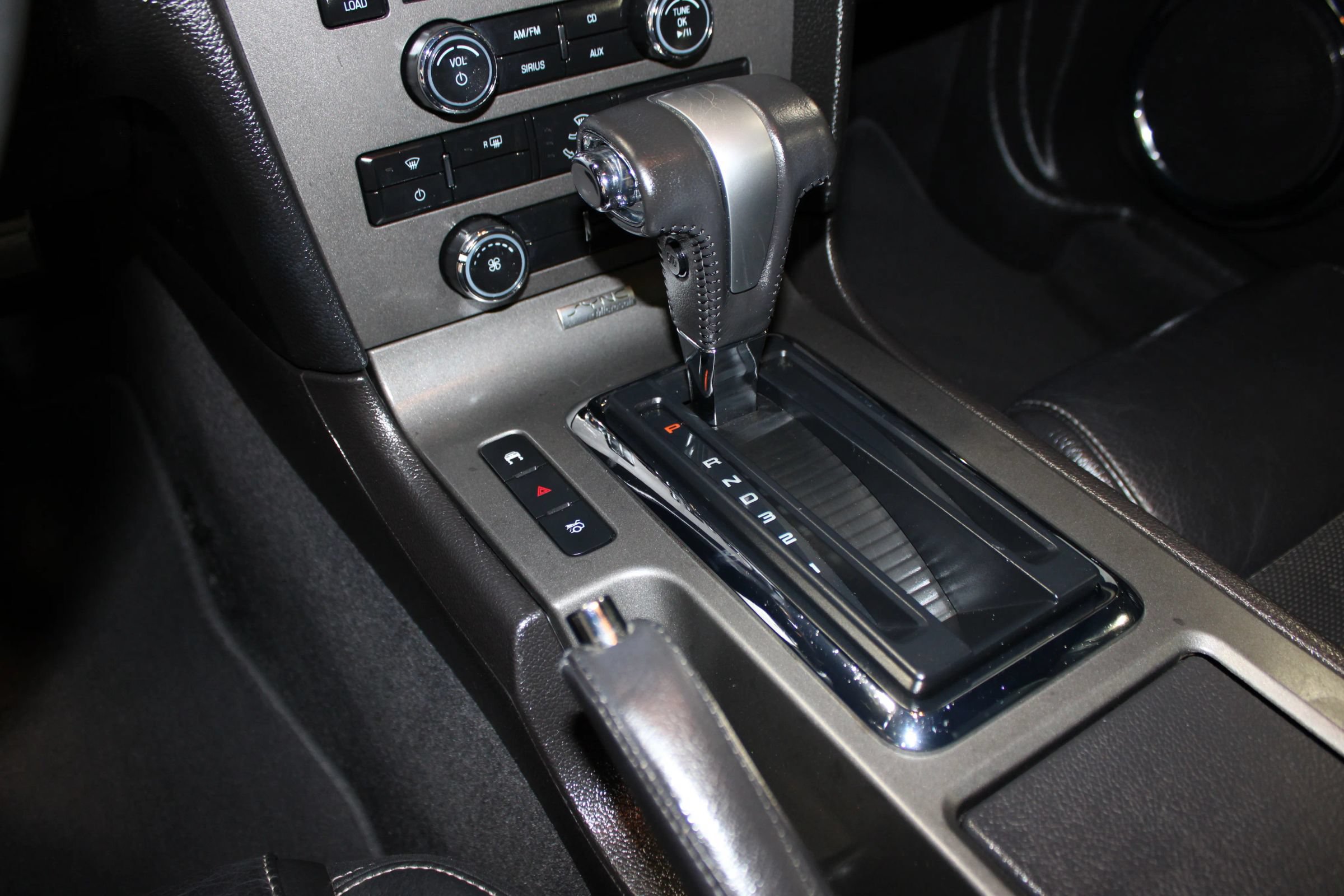 Used 2010 Ford Mustang Coupe RWD image 15