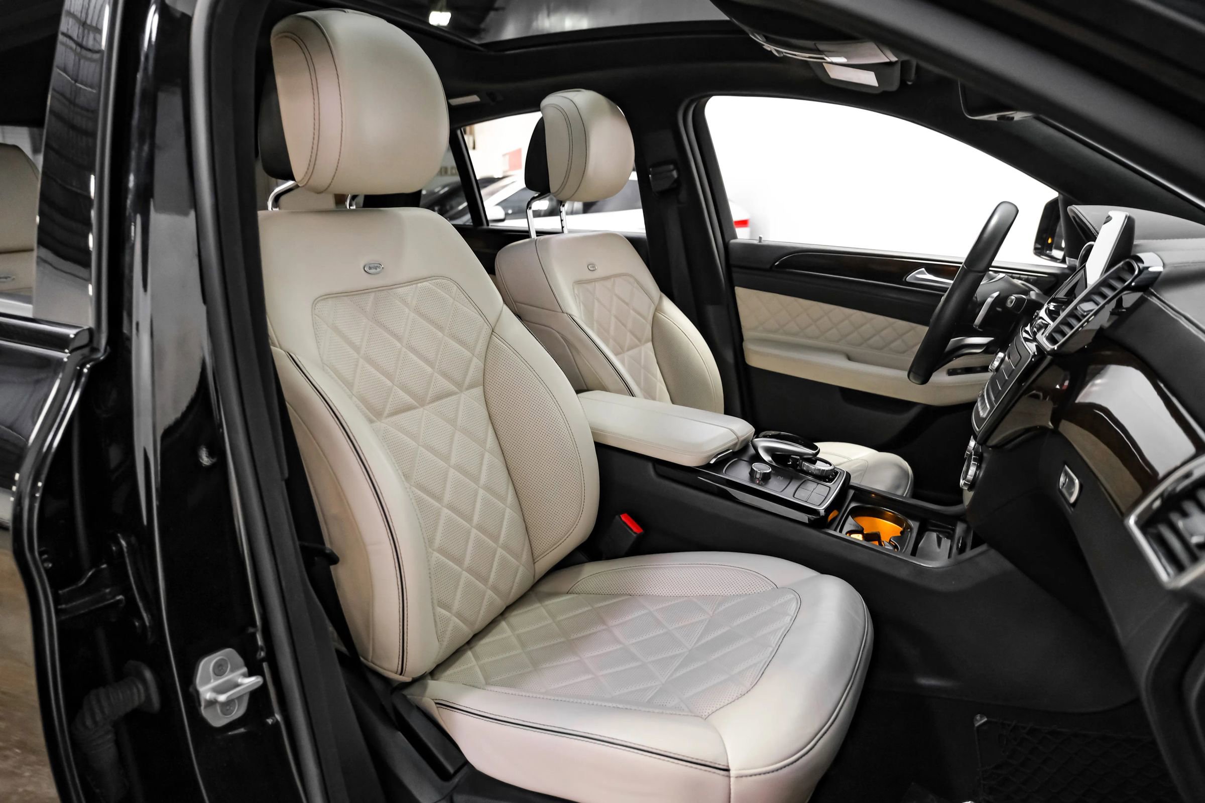 Used 2017 Mercedes-Benz GLE 43 AMG GLE 43 Sport Utility 4D image 30