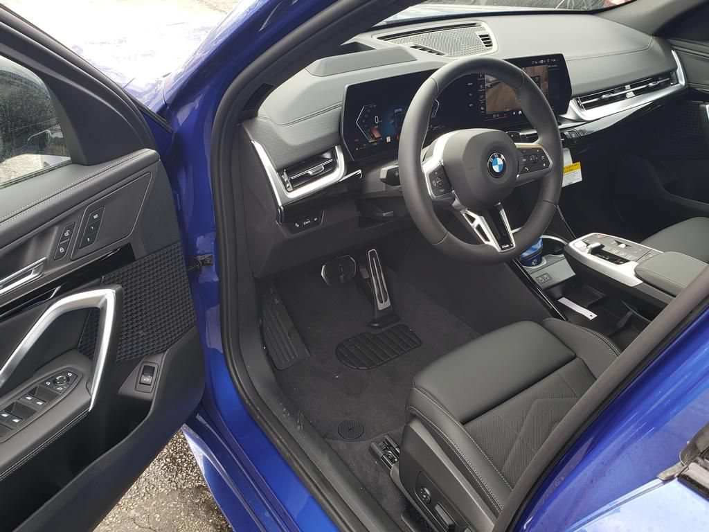 New 2026 BMW X2 xDrive28i w/ Technology Package AWD/4WD image 6