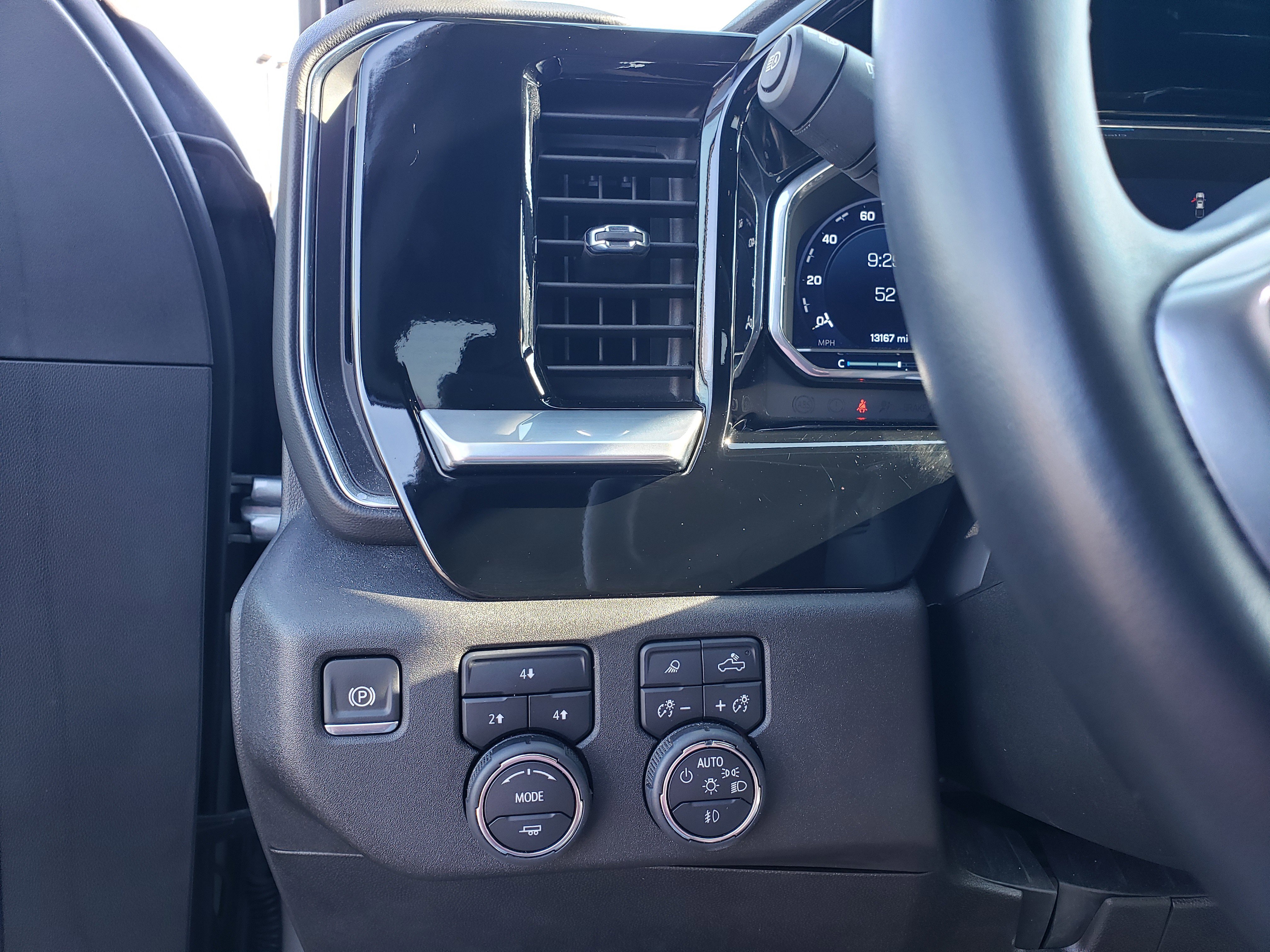 Used 2024 Chevrolet Silverado 2500 LT w/ All Star Edition image 13