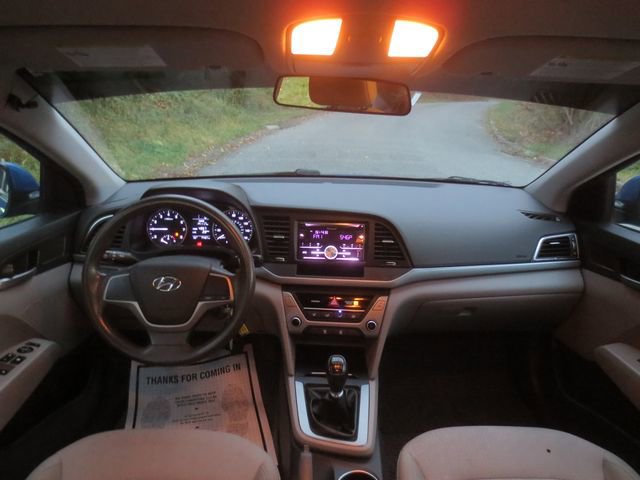 Used 2017 Hyundai Elantra SE image 8