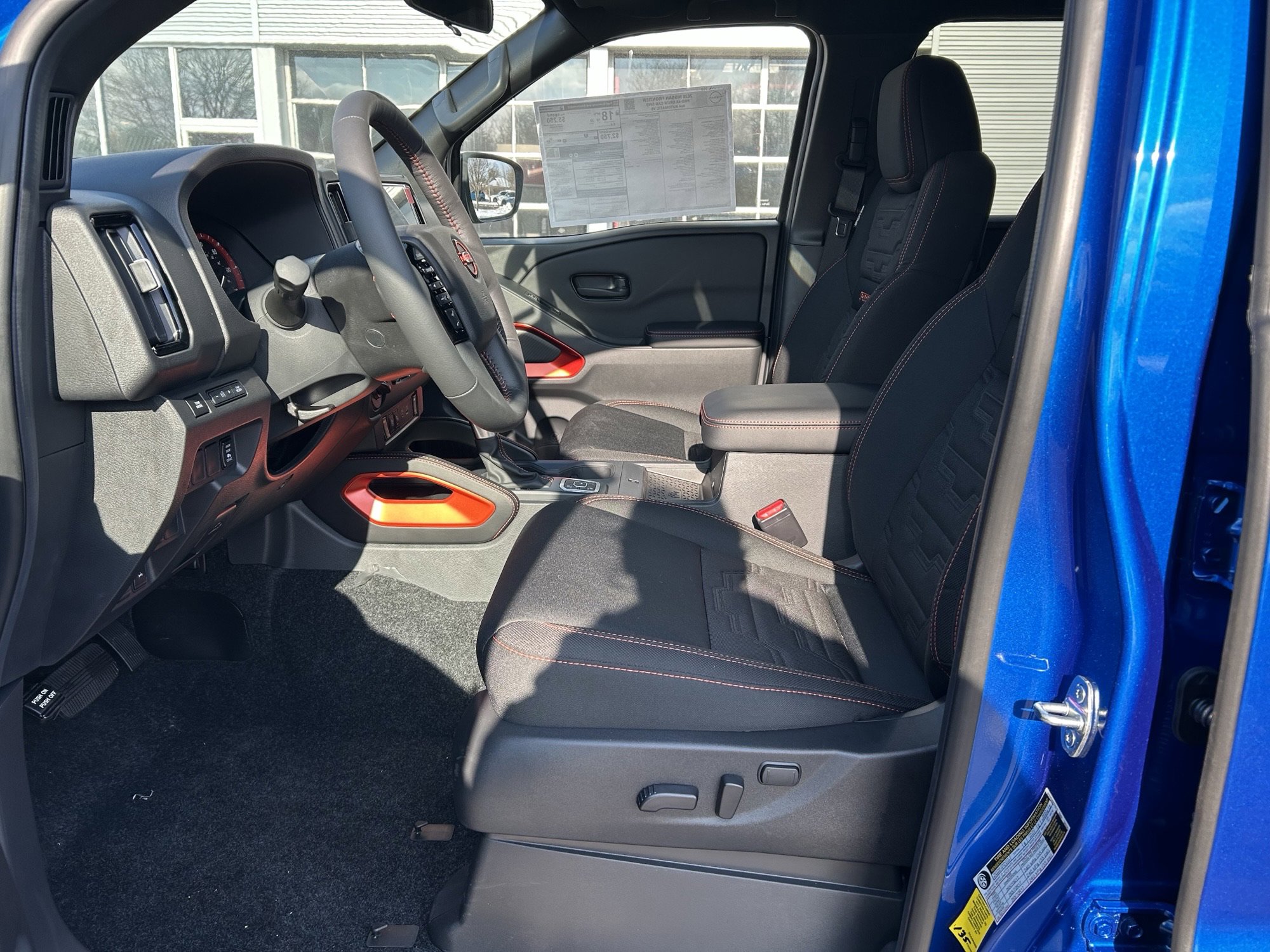 New 2026 Nissan Frontier PRO-4X w/ Pro-4x Convenience Package image 6