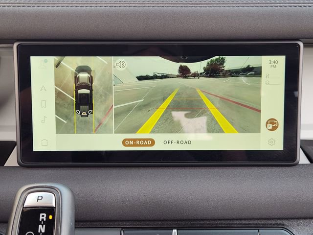 Used 2023 Land Rover Defender 110 SE image 16