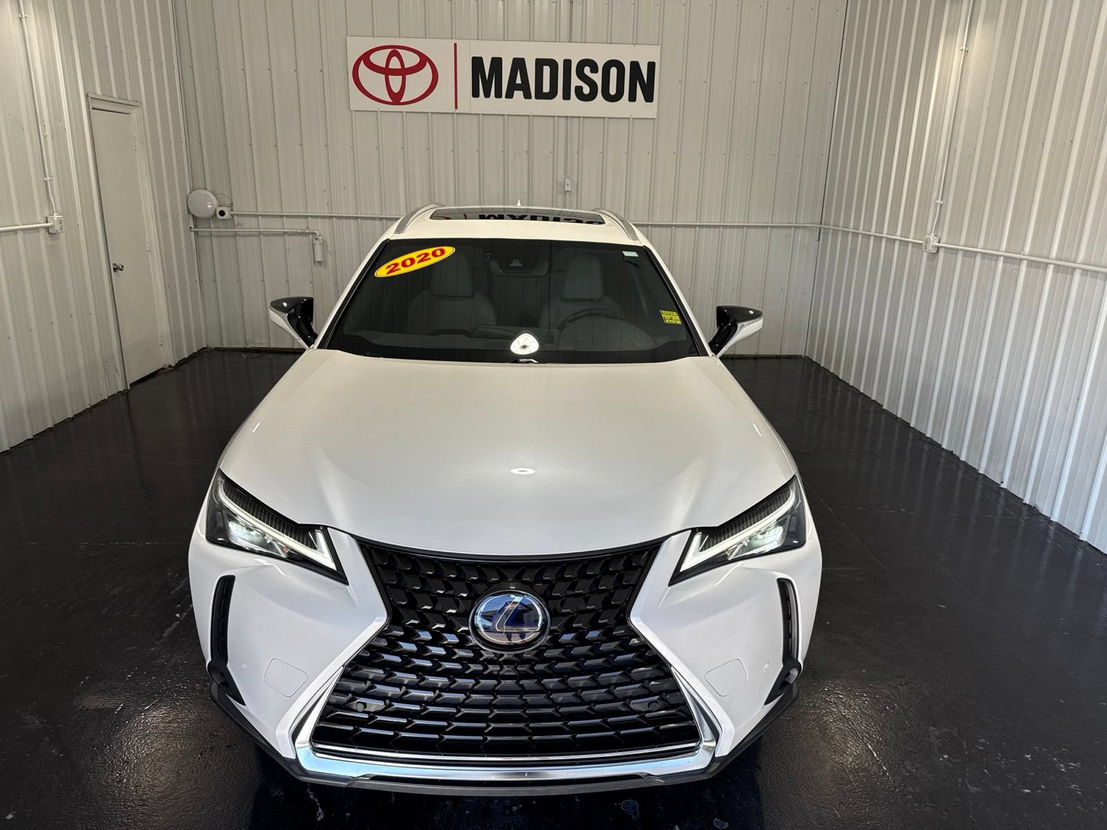 Used 2020 Lexus UX 250h w/ Premium Package AWD/4WD image 7