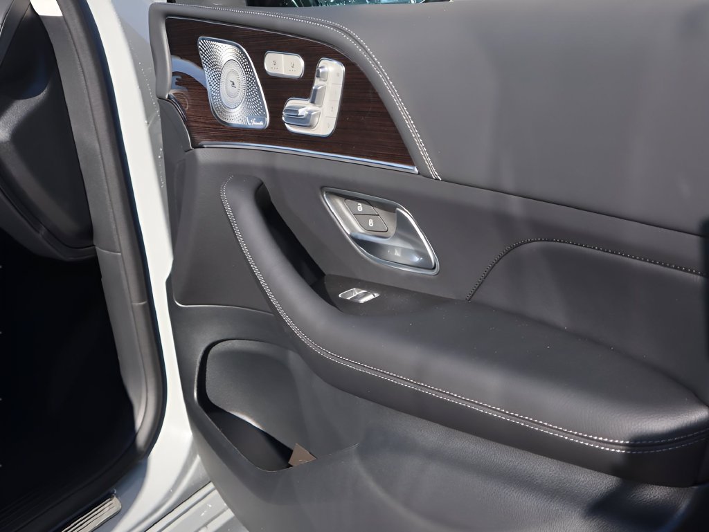 New 2026 Mercedes-Benz GLE 450 4MATIC image 14