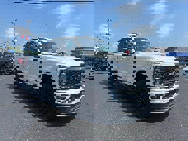 New 2025 Ford F350 Lariat w/ Black Appearance Package image 6