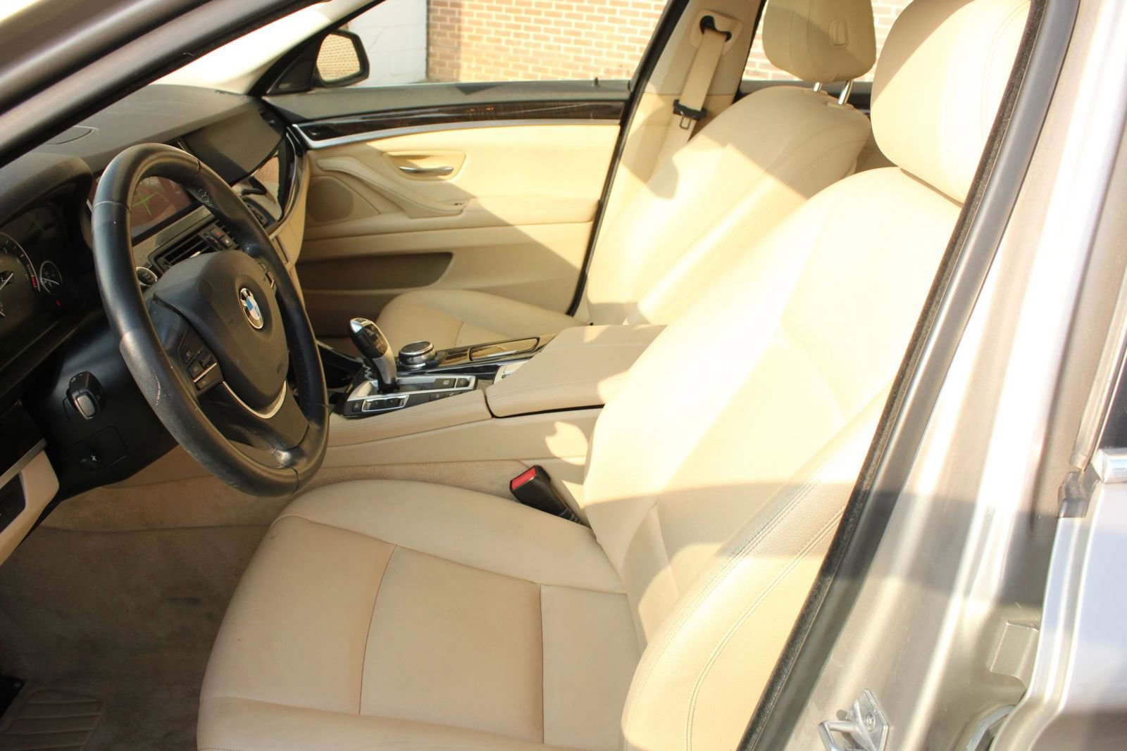 Used 2015 BMW 528i Sedan RWD image 11
