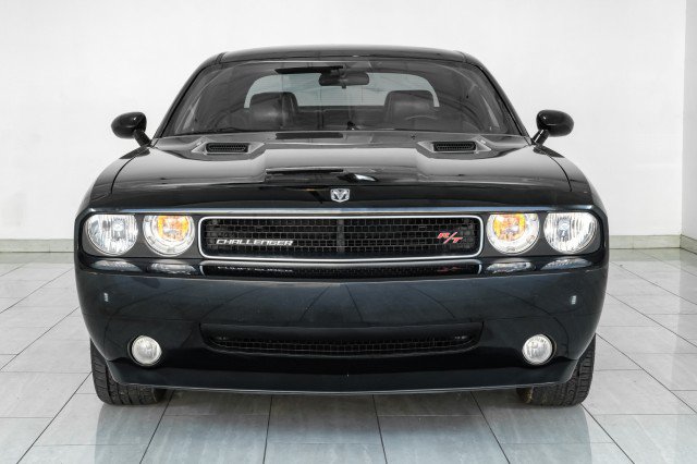 Used 2009 Dodge Challenger R/T RWD image 3