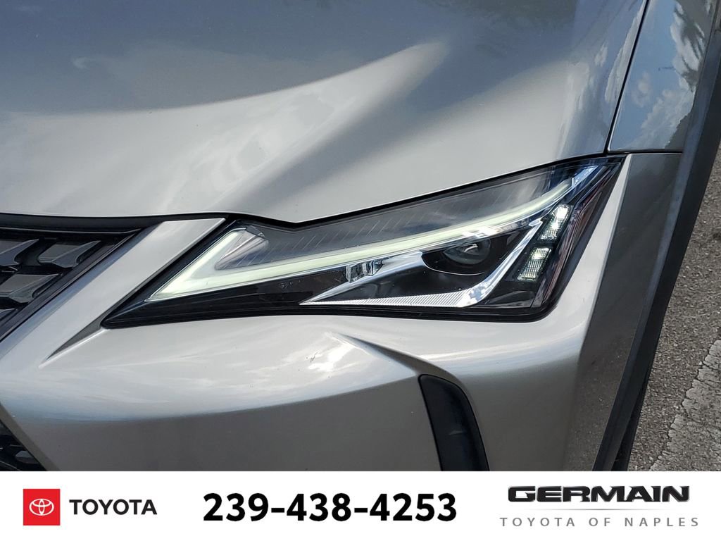 Used 2022 Lexus UX 200 200 Base w/ Accessory Package (Z2) image 15