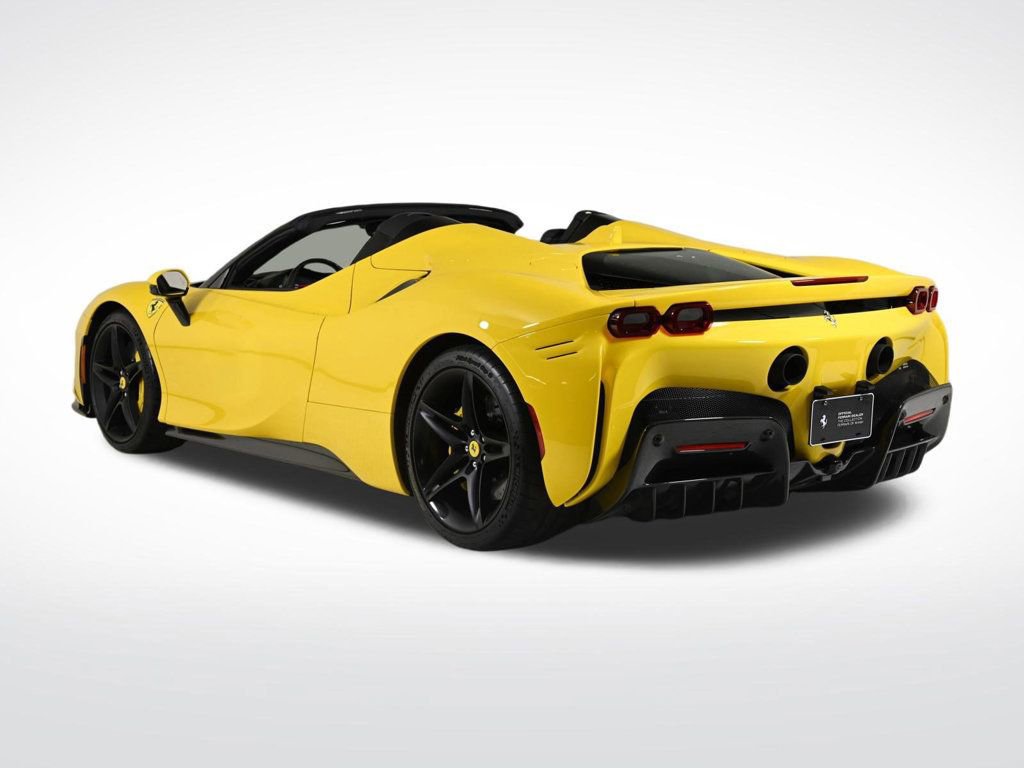 Used 2022 Ferrari SF90 Spider Base image 2