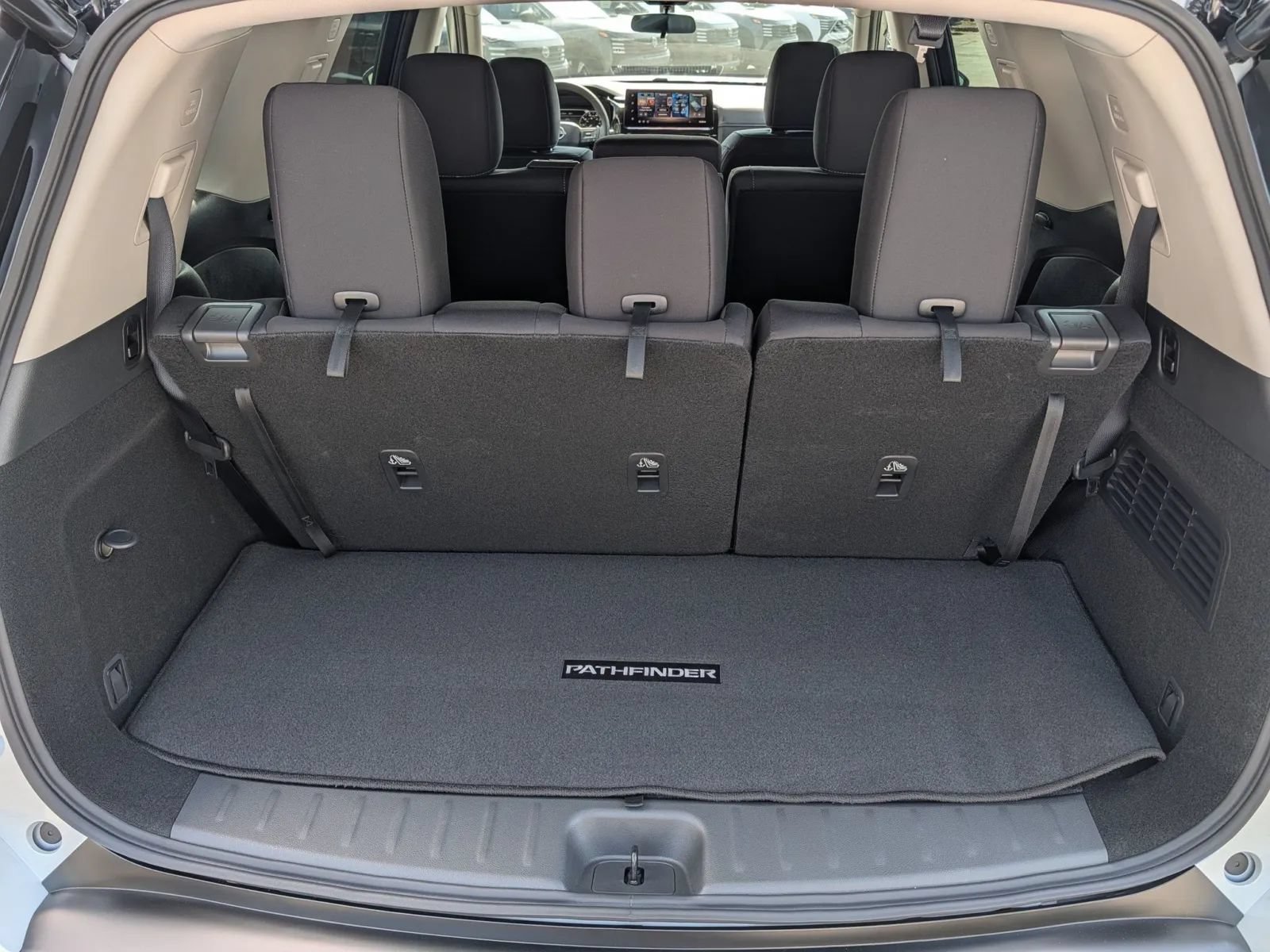 New 2026 Nissan Pathfinder SV w/ SV Premium Package FWD image 14