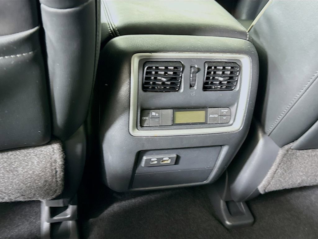 Used 2019 INFINITI QX60 Luxe w/ Essential Package image 30