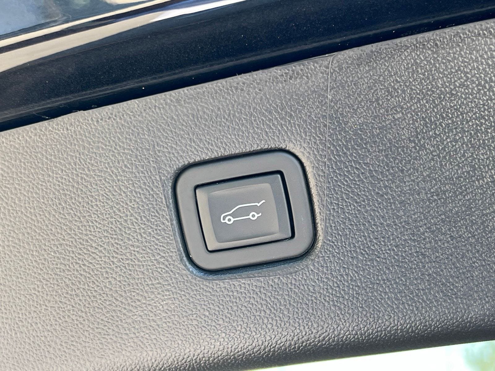 Used 2024 Chevrolet Blazer RS w/ Driver Confidence II Package FWD image 15