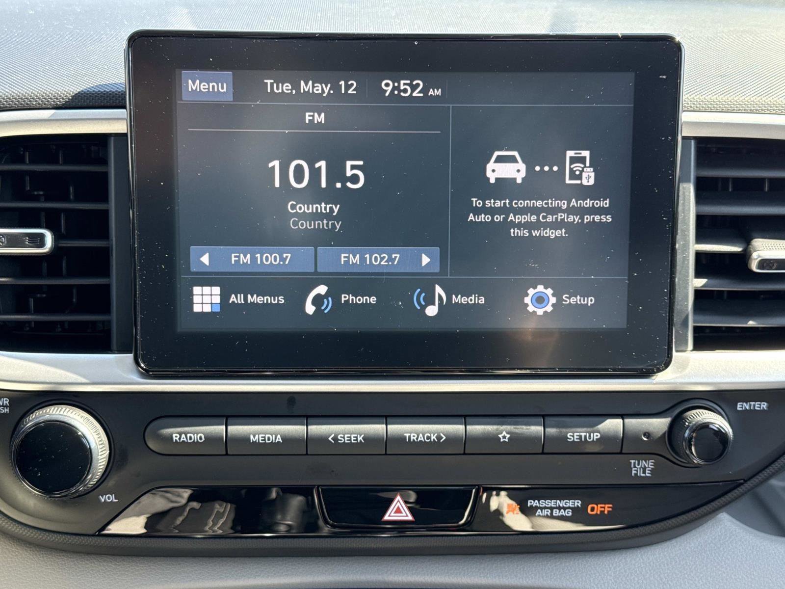 Certified 2023 Hyundai Venue SEL w/ Cargo Package FWD image 5