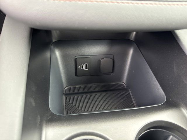 New 2026 Ford Explorer Active w/ Active Comfort Package image 40