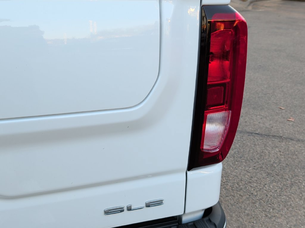 Used 2023 GMC Sierra 1500 SLE AWD/4WD image 45