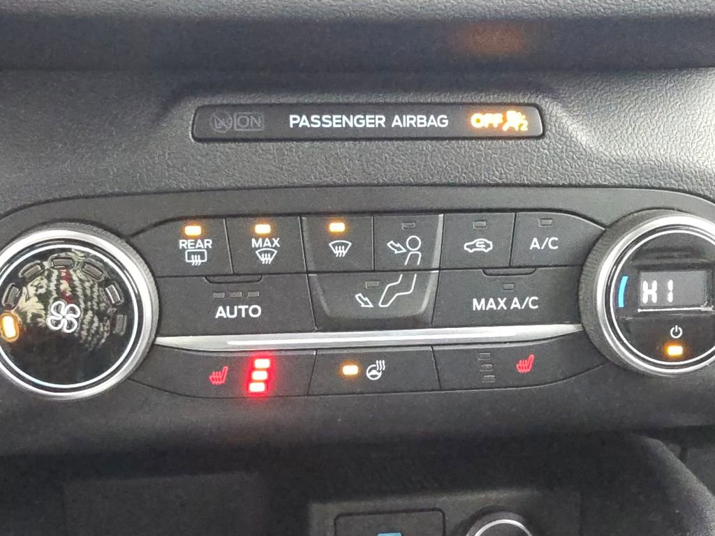 Used 2020 Ford Escape SEL image 3