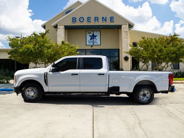 Used 2023 Ford F250 XL image 2