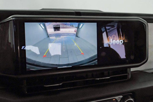 Used 2024 Jeep Wrangler Unlimited Sport image 19