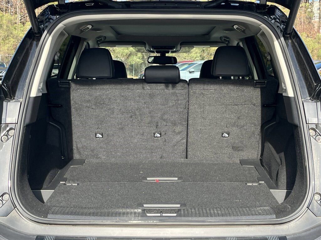 Certified 2023 Nissan Rogue SL w/ SL Premium Package image 32