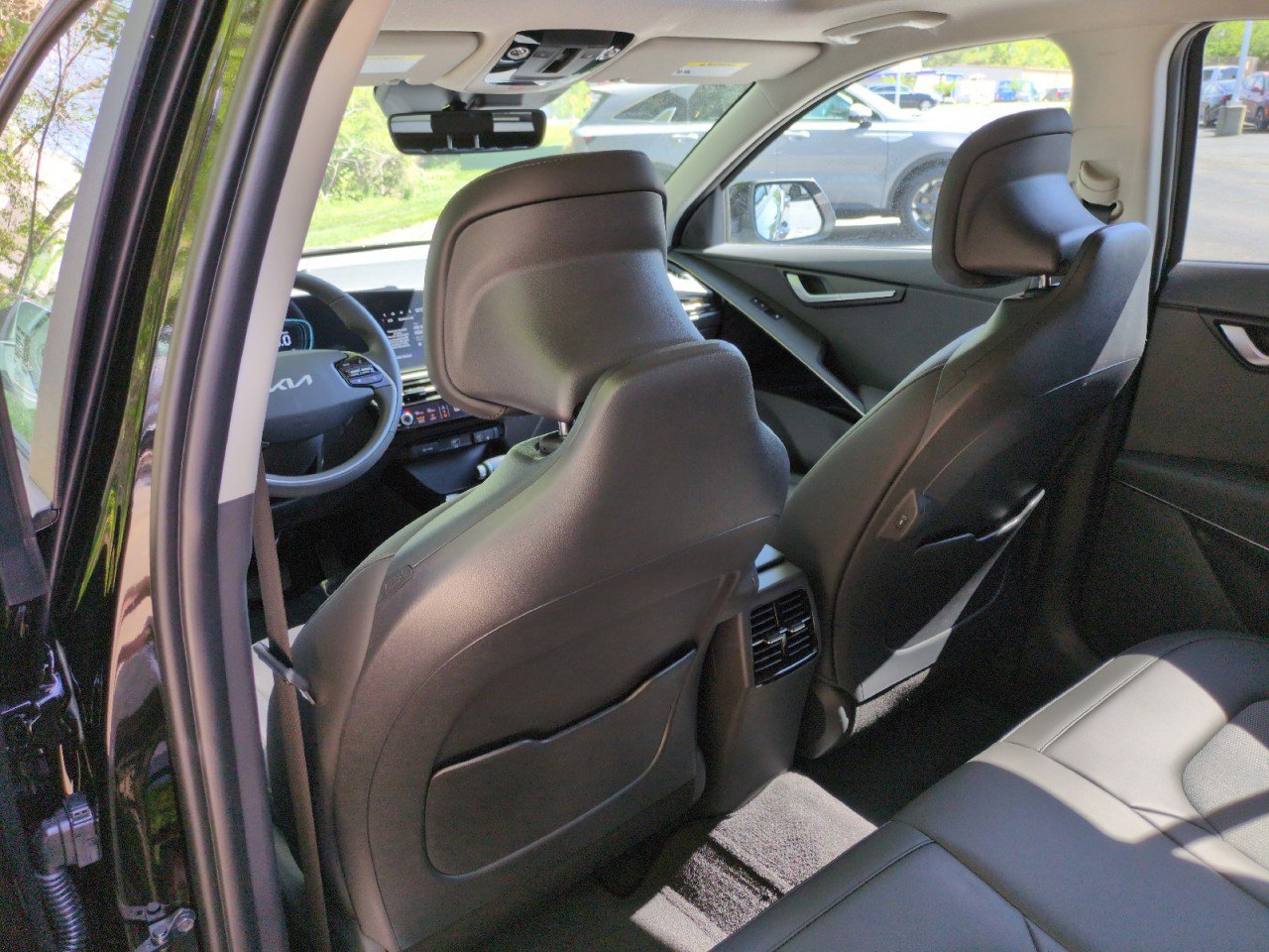 New 2026 Kia Niro EX FWD image 38