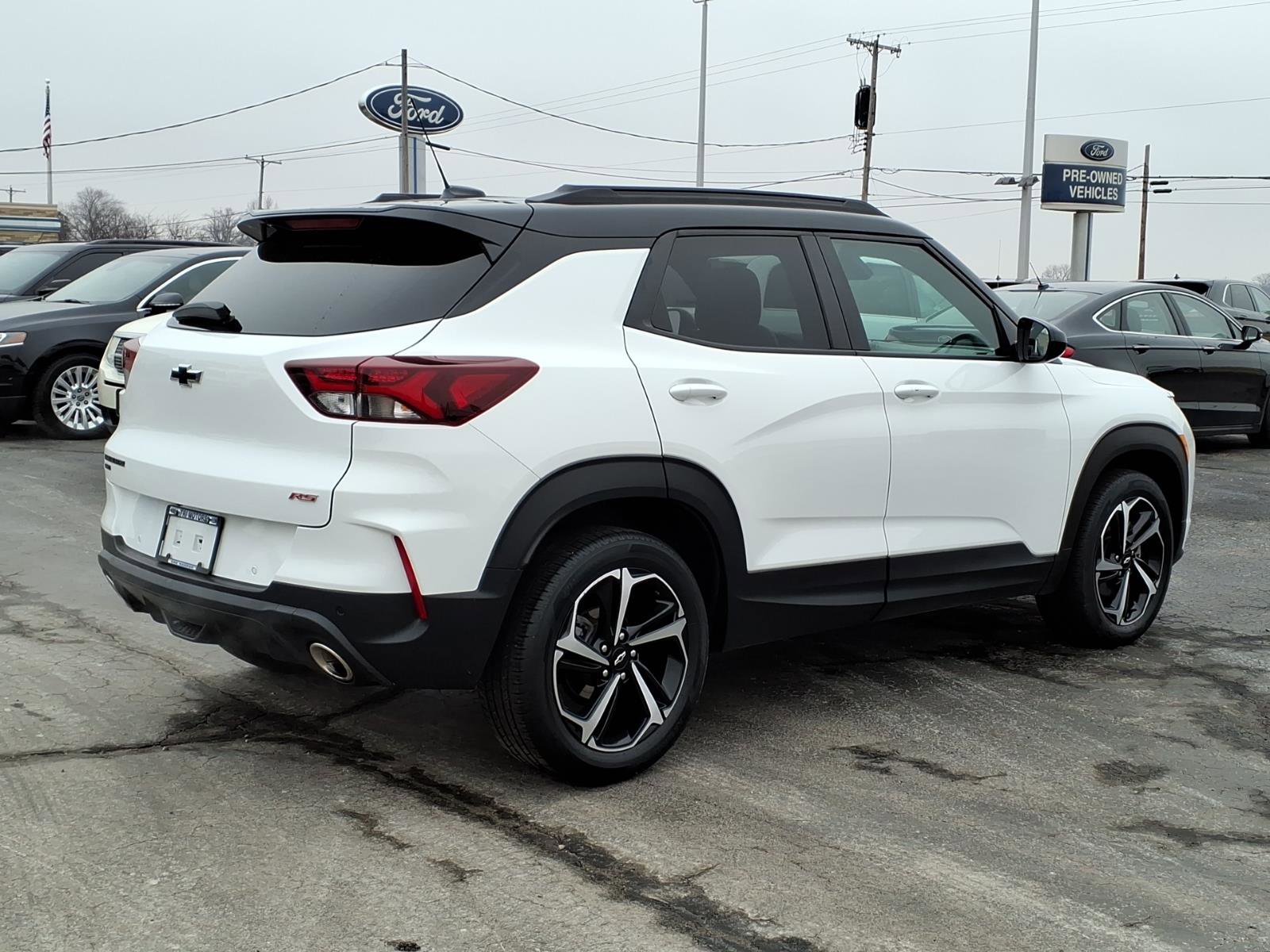 Used 2021 Chevrolet TrailBlazer RS w/ Sun and Liftgate Package image 3