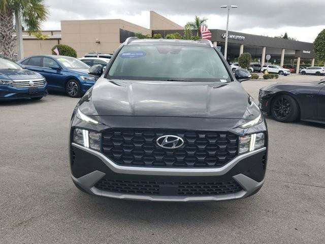 Used 2023 Hyundai Santa Fe SEL image 2