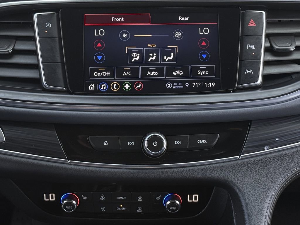 Used 2024 Buick Enclave Essence image 16