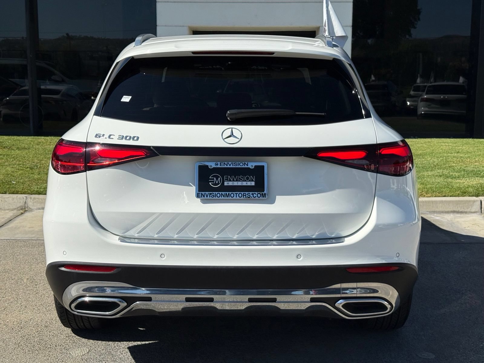 Used 2025 Mercedes-Benz GLC 300 image 13