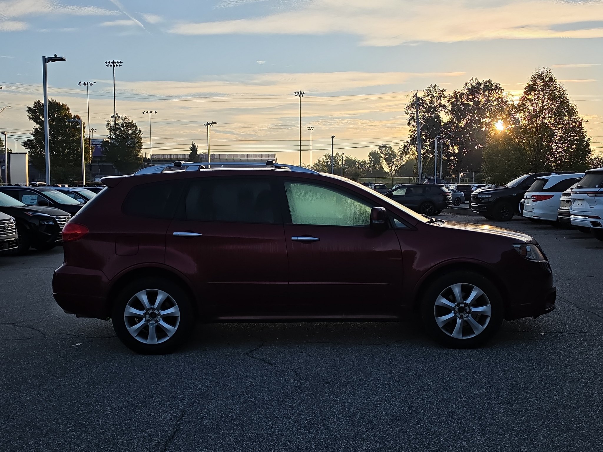 Used 2011 Subaru Tribeca Touring AWD/4WD image 8