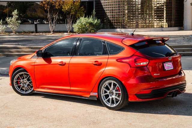 Used 2018 Ford Focus ST w/ Equipment Group 401A image 48