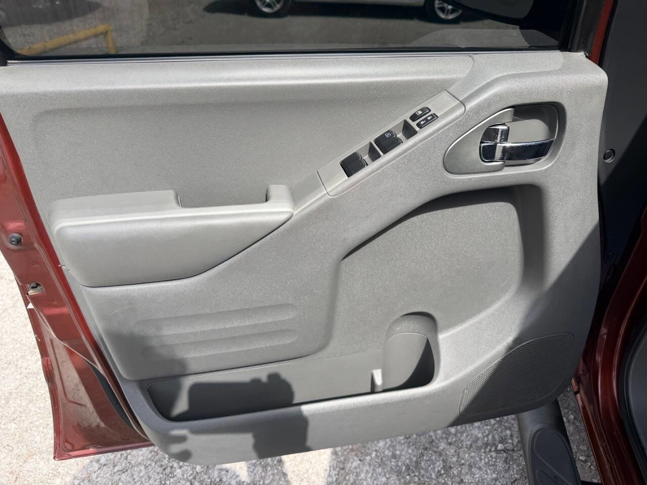 Used 2016 Nissan Frontier SV w/ SV Value Truck Package image 13