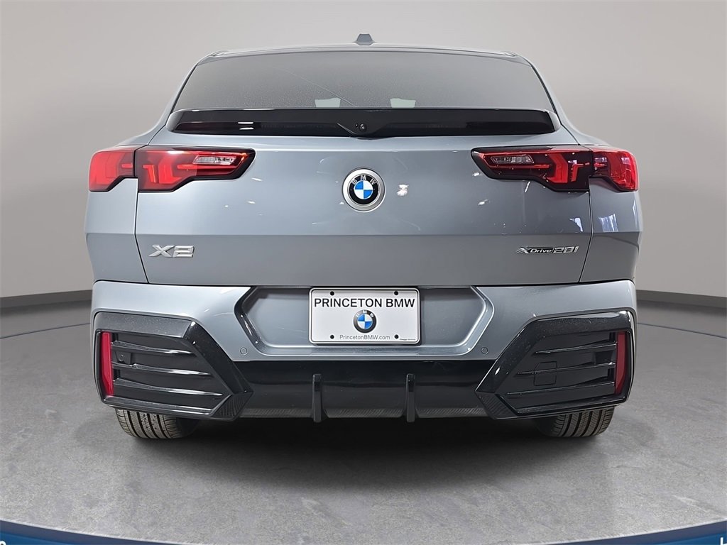 Certified 2025 BMW X2 xDrive28i image 6