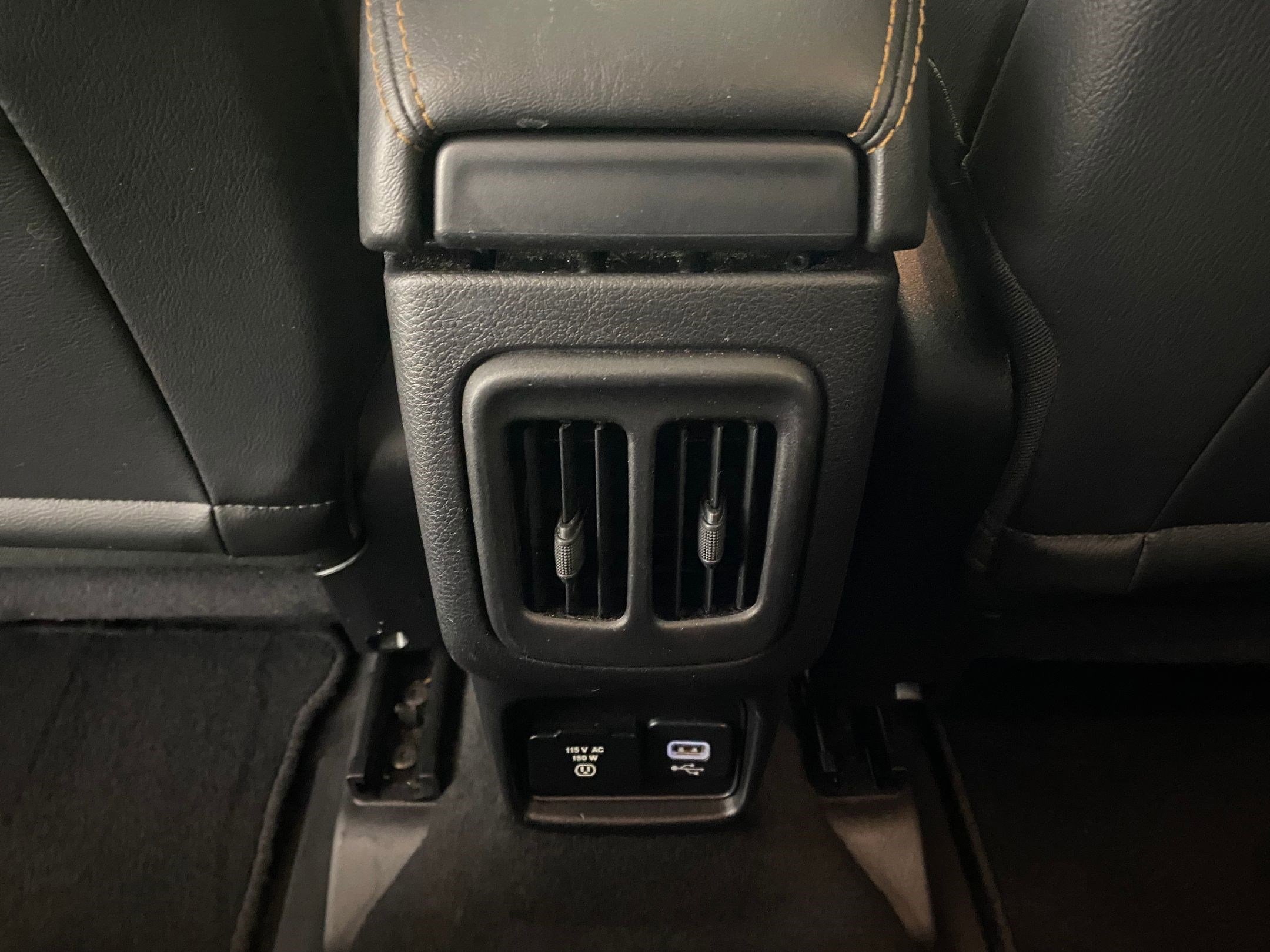 Used 2018 Jeep Compass Limited w/ Navigation Group image 27