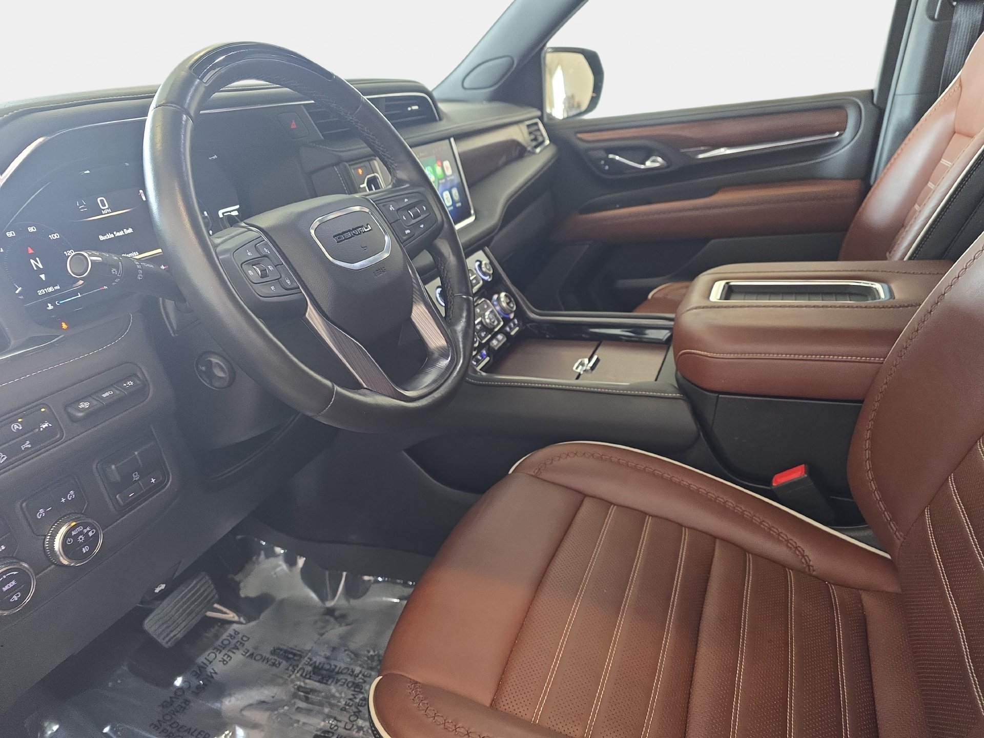 Used 2023 GMC Yukon Denali Ultimate AWD/4WD image 16