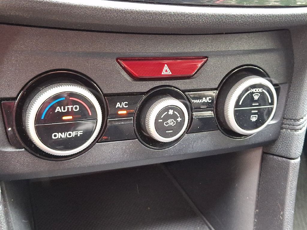 Used 2023 Subaru Crosstrek 2.0i AWD/4WD image 18