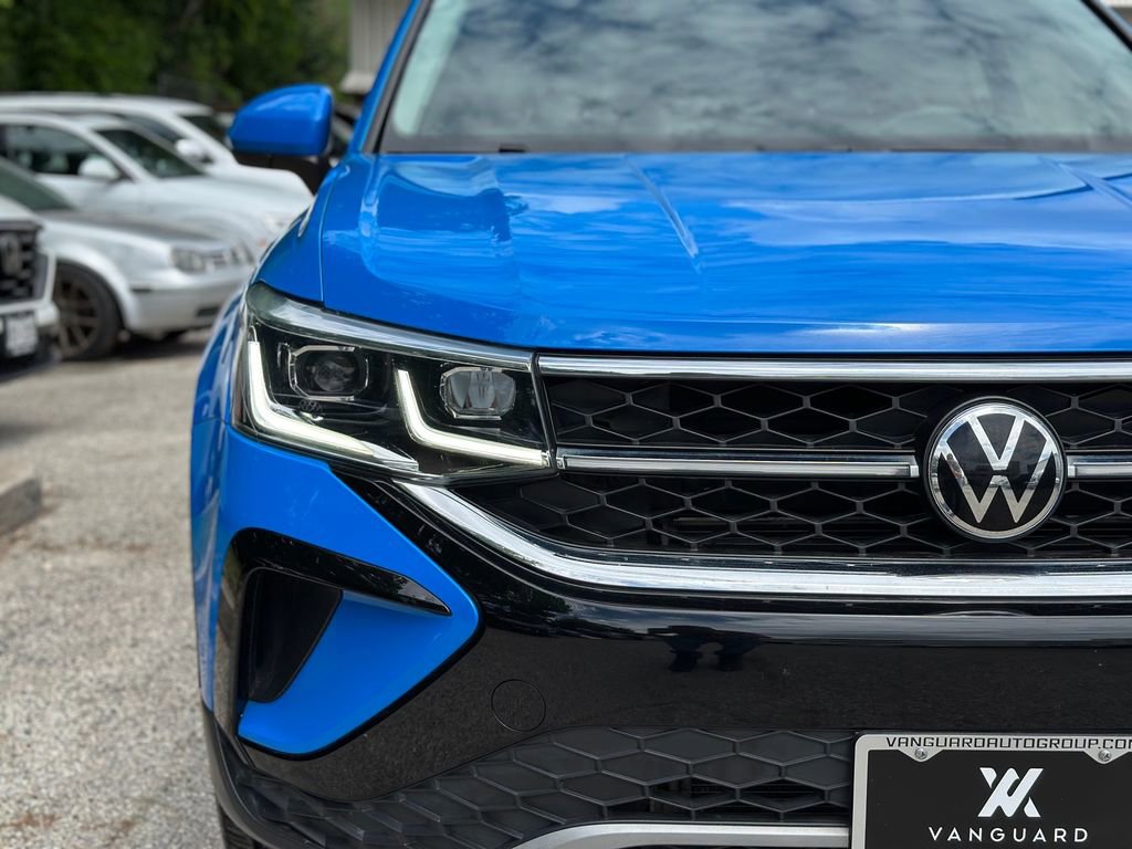 Used 2022 Volkswagen Taos SEL w/ Panoramic Sunroof Package image 9