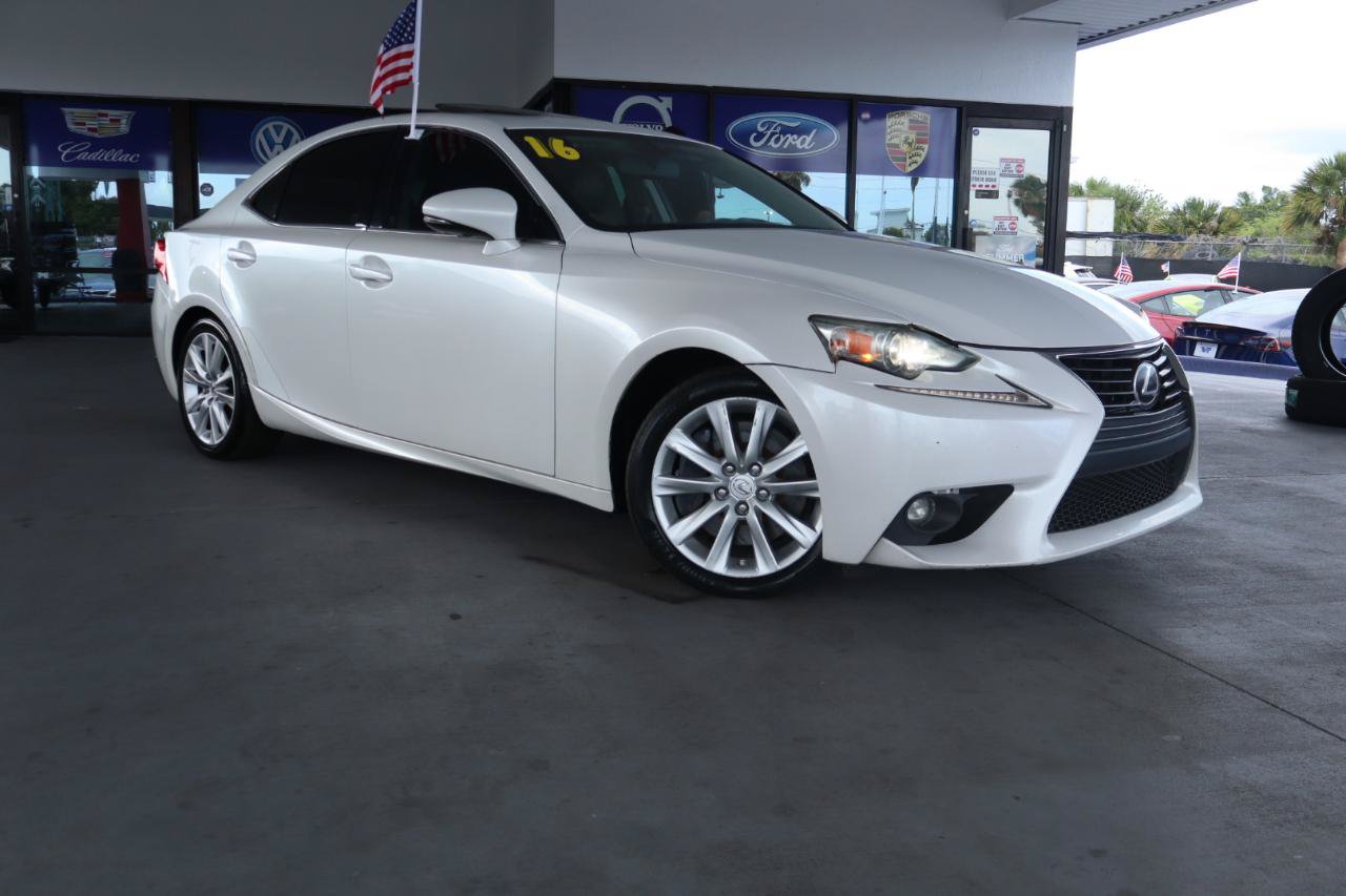 Used 2016 Lexus IS 200t RWD image 3