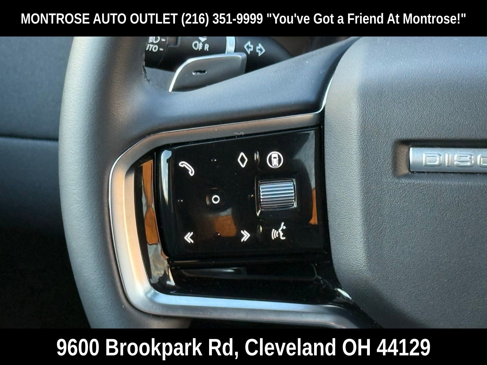 New 2025 Land Rover Discovery Sport S image 26