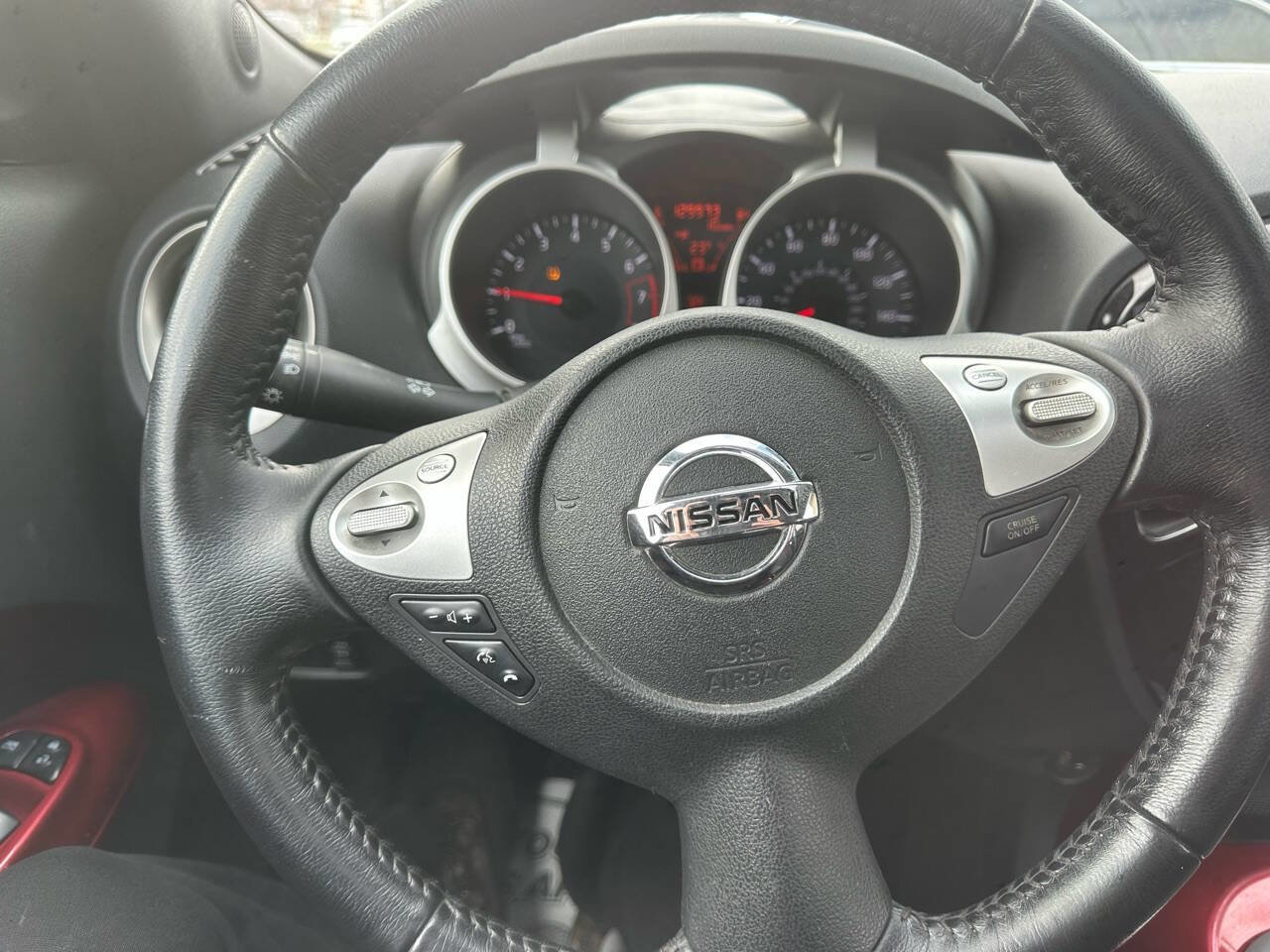 Used 2015 Nissan Juke SV image 38