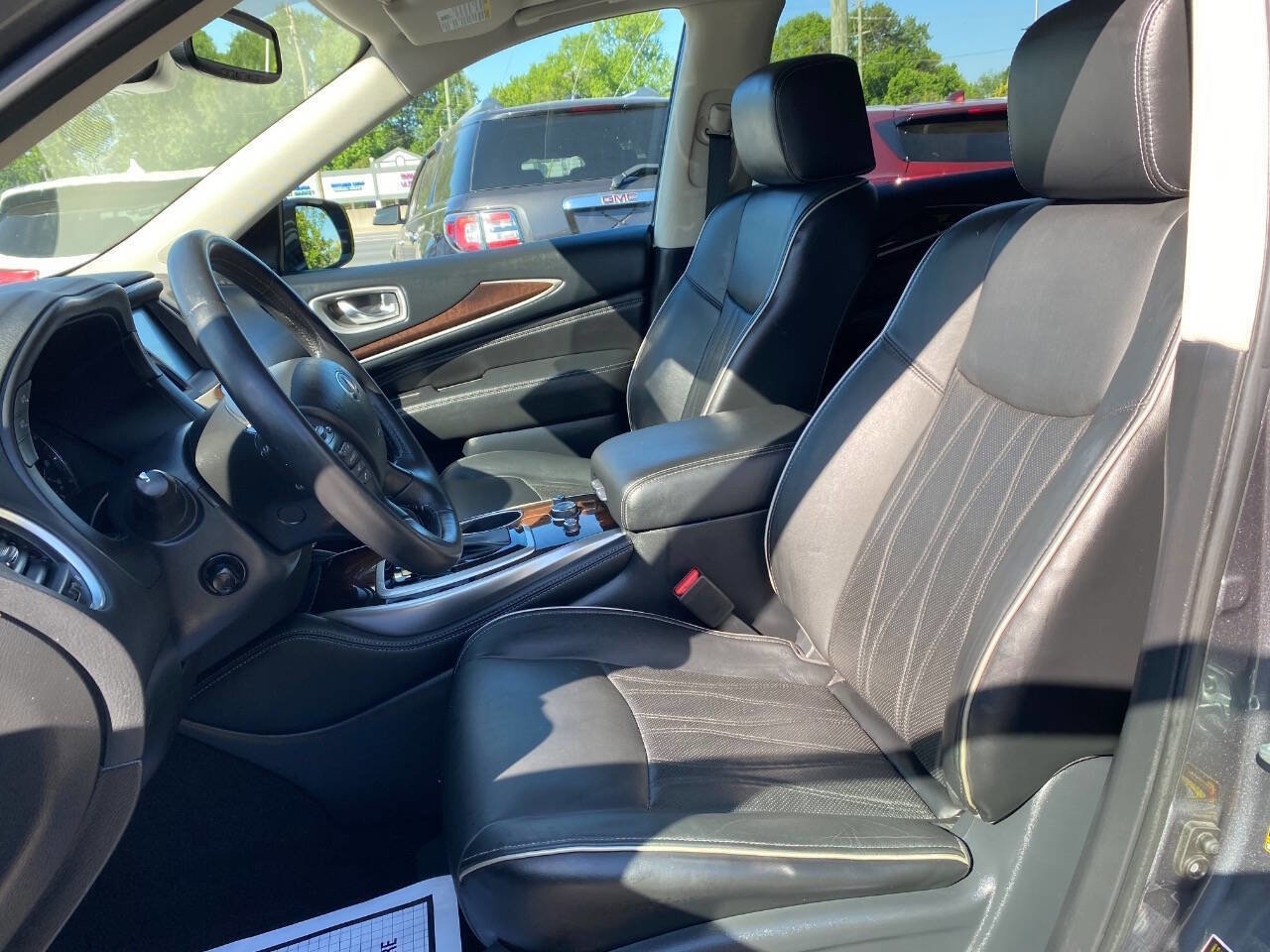 Used 2018 INFINITI QX60 Luxe w/ Deluxe Technology Package AWD/4WD image 8