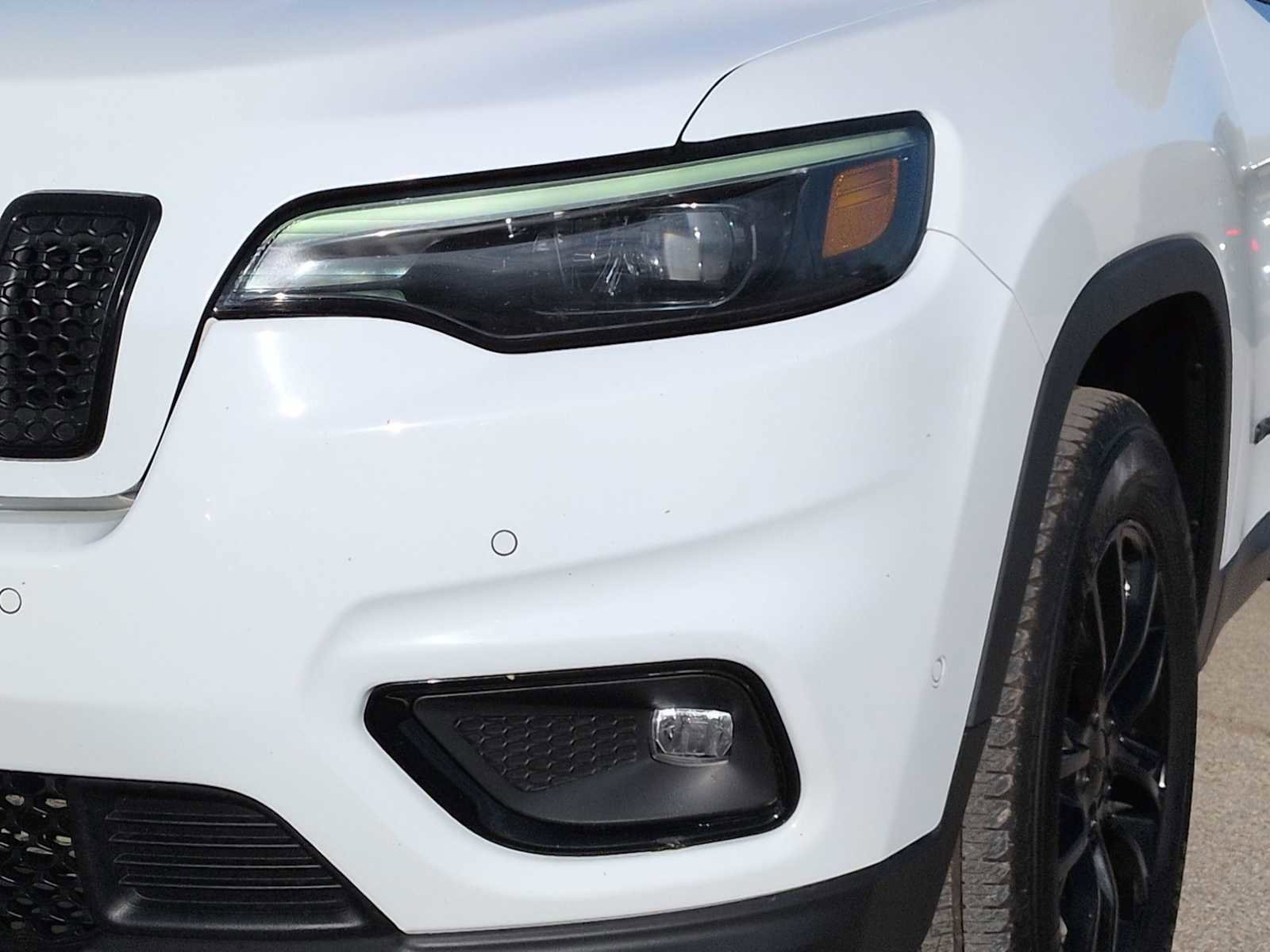 Used 2023 Jeep Cherokee Altitude Lux image 11