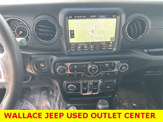 Used 2023 Jeep Gladiator Overland image 18