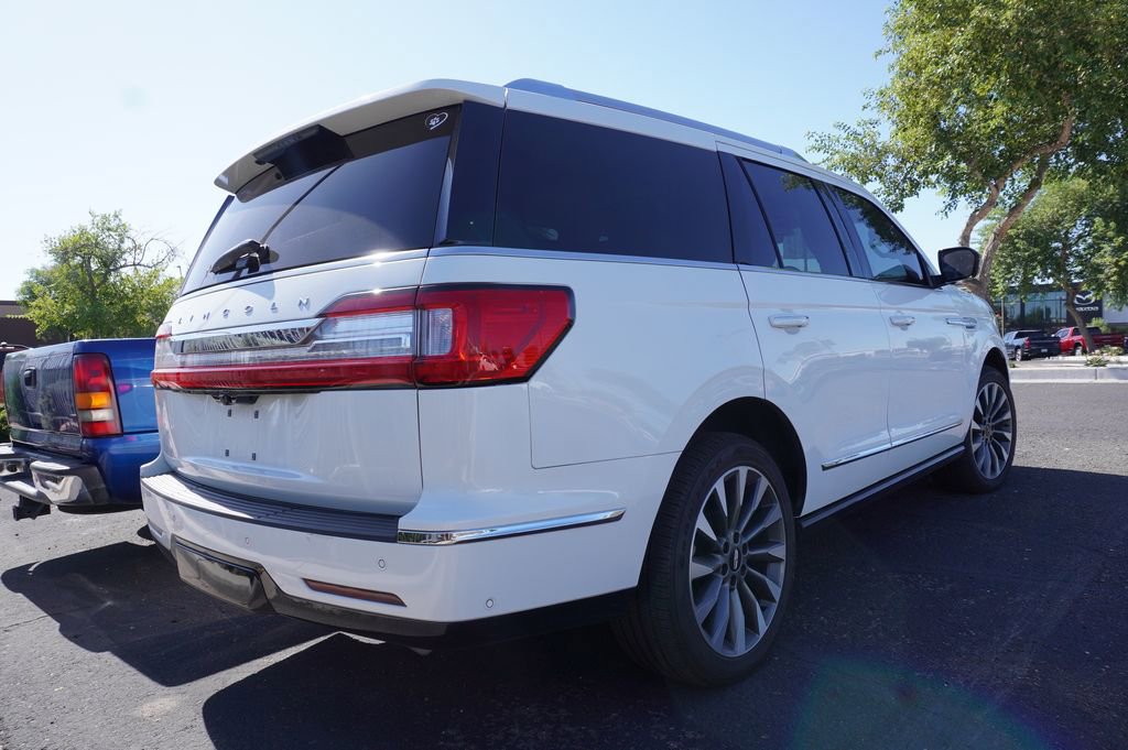 Used 2021 Lincoln Navigator Reserve w/ Luxury Package AWD/4WD image 5