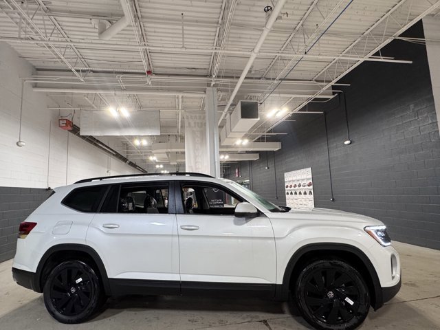 New 2026 Volkswagen Atlas SE image 7