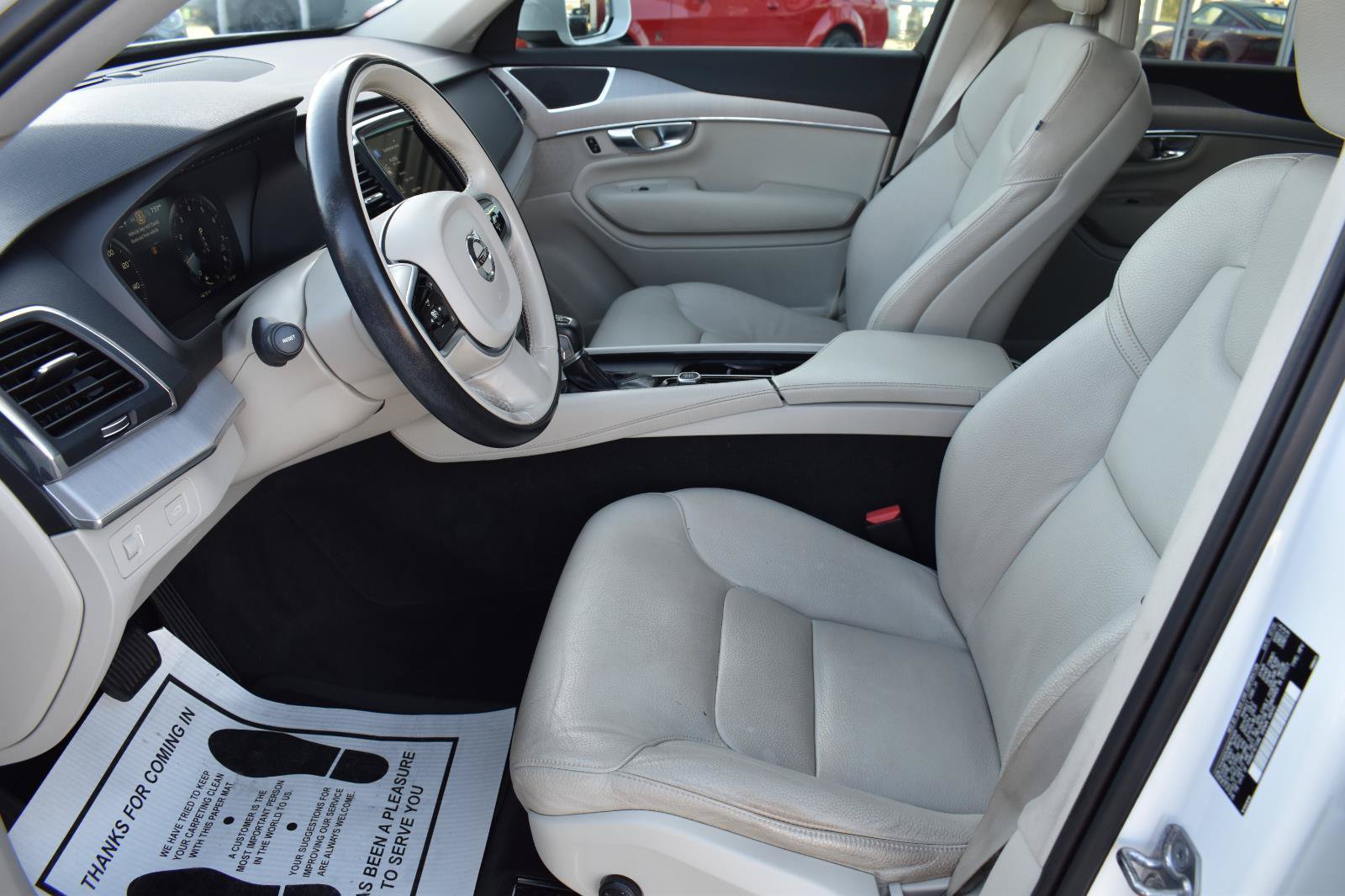 Used 2021 Volvo XC90 T5 Momentum w/ Protection Package Premier FWD image 28